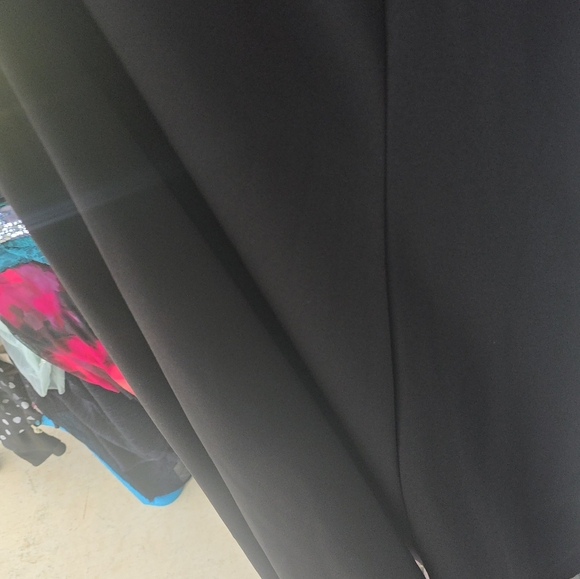 $249 XSCAPE Off-The-Shoulder Floral-Sleeve Gown Sz 6 Black Cocktail Party - Picture 16 of 16